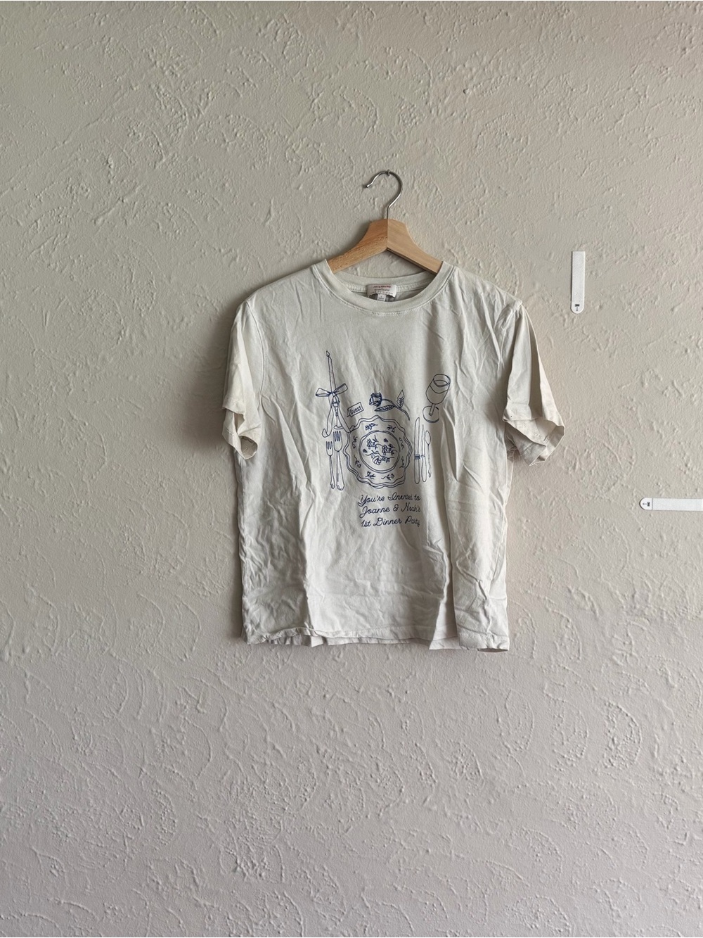 Favorite Daughter Cream Short-Sleeve Graphic Tee Collab with Nobody Wants This